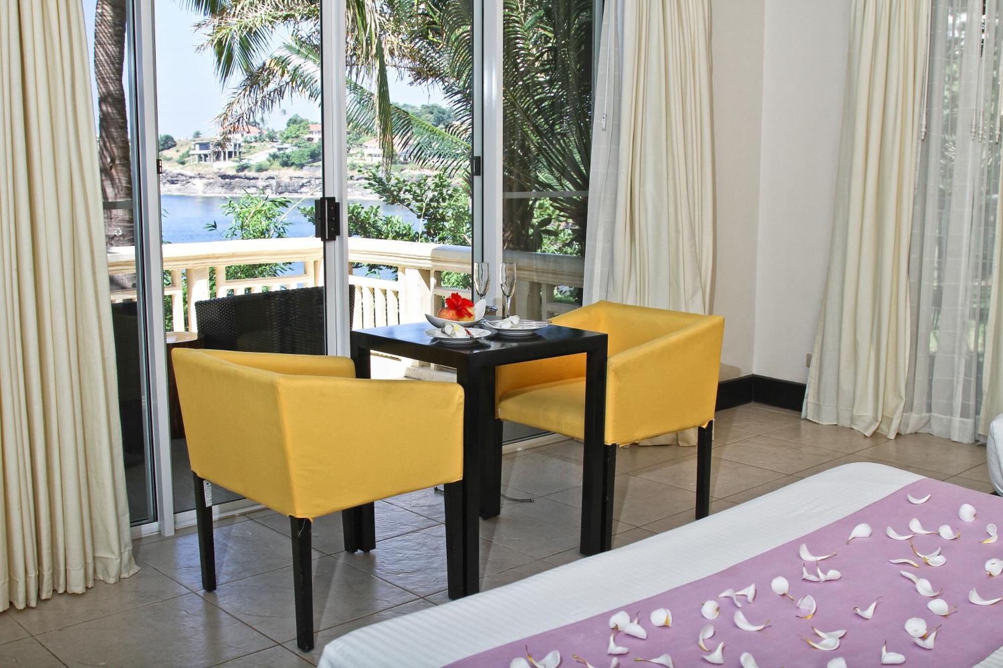 Club Punta Fuego Nasugbu Exterior foto
