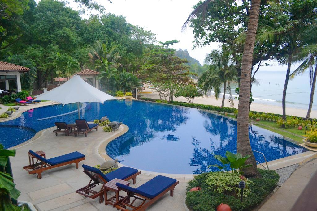 Club Punta Fuego Nasugbu Exterior foto